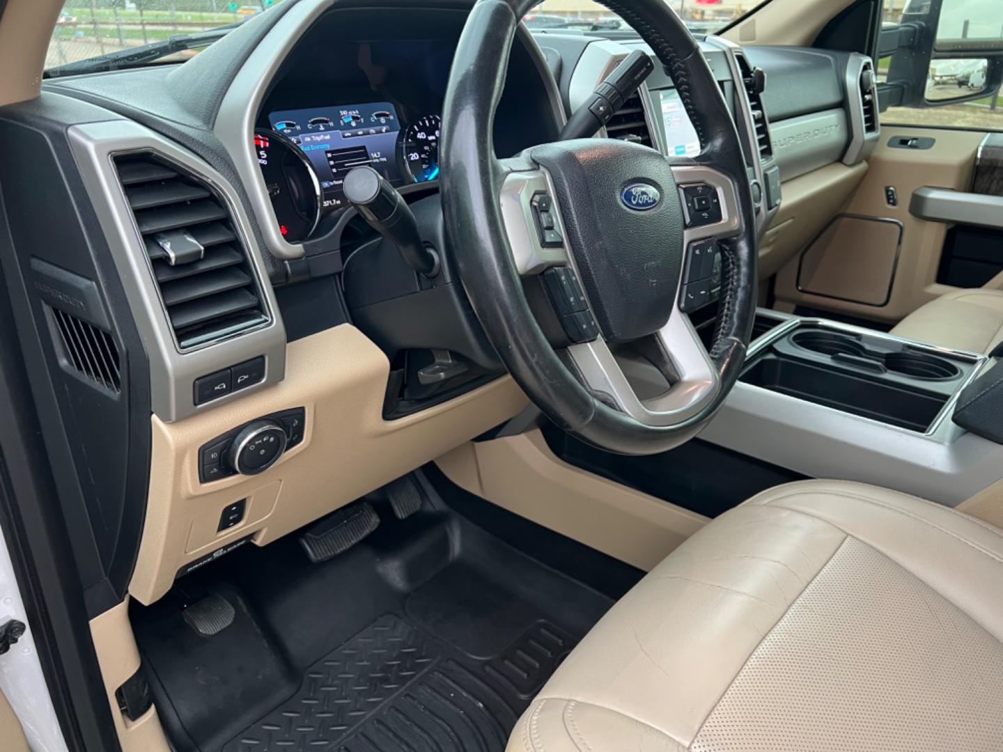 2019 White /Tan Ford F-250 SD Lariat (1FT7W2BT8KE) with an 6.7 Powerstroke Diesel engine, Automatic transmission, located at 4520 Airline Hwy, Baton Rouge, LA, 70805, (225) 357-1497, 30.509325, -91.145432 - 2019 Ford F250 Crew Cab Lariat 4WD 6.7 Powerstroke Diesel, 156K Miles, Leather Seats, Fully Loaded, Backup Camera, Sunroof Does Not Go Back, Bed Cover, B&W Gooseneck, Tow Pkg. NO IN HOUSE FINANCING. FOR INFO PLEASE CONTACT JEFF AT 225 357-1497 CHECK OUT OUR A+ RATING WITH THE BETTER BUSINESS BUREAU - Photo#13